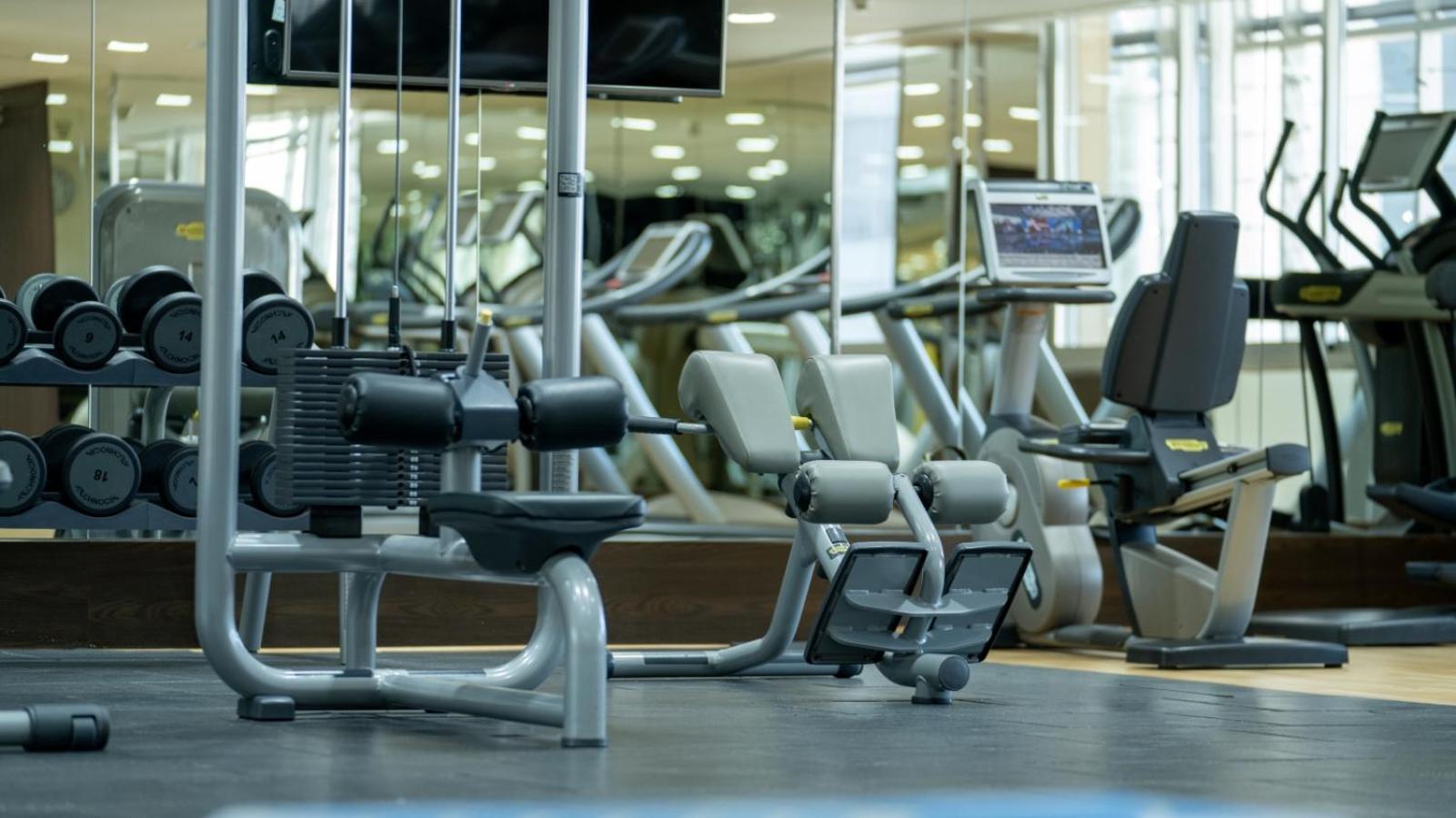 The Abdali Boulevard Hotel Амман Экстерьер фото The gym at the hotel