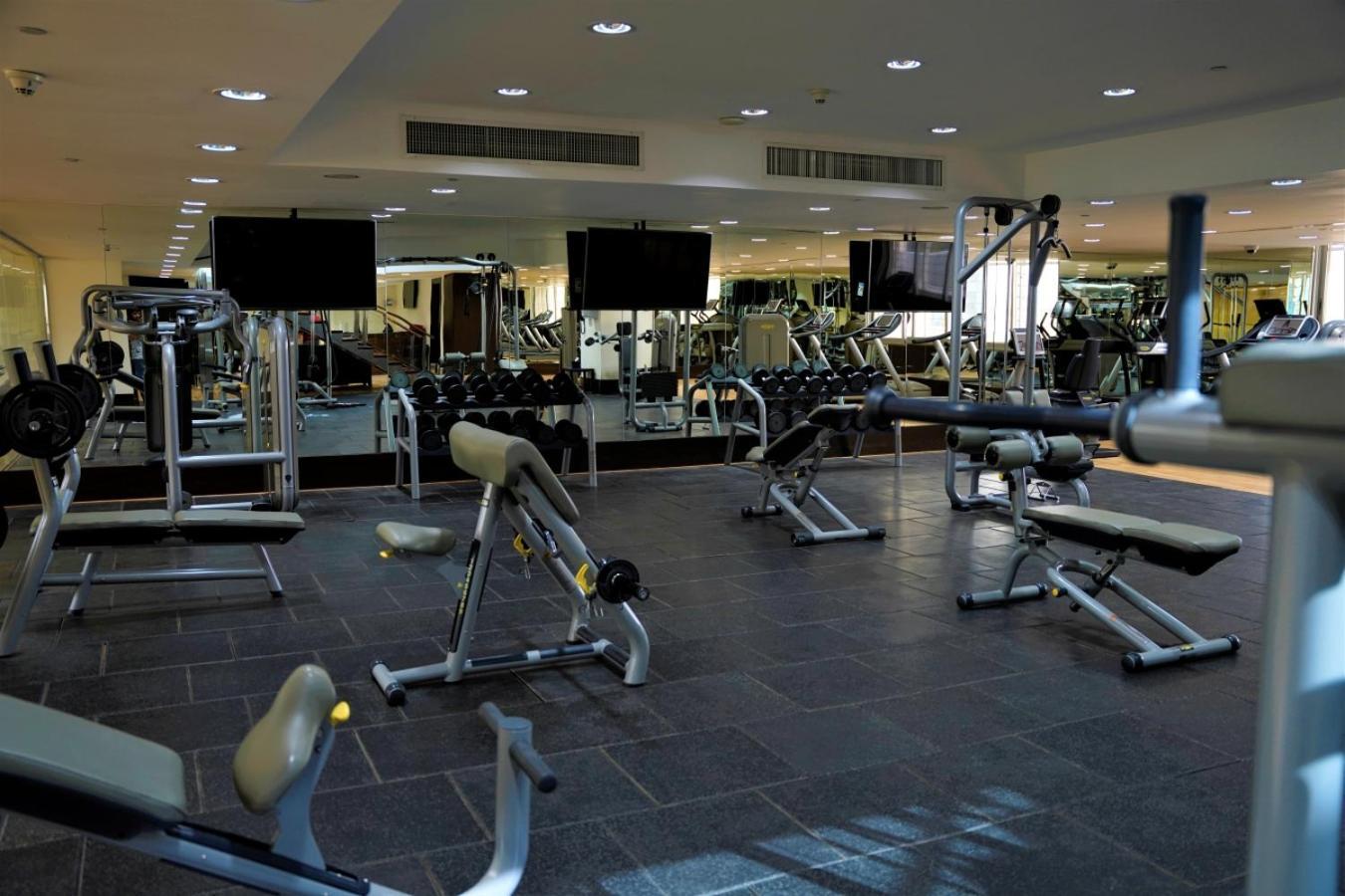 The Abdali Boulevard Hotel Амман Экстерьер фото The gym at the hotel