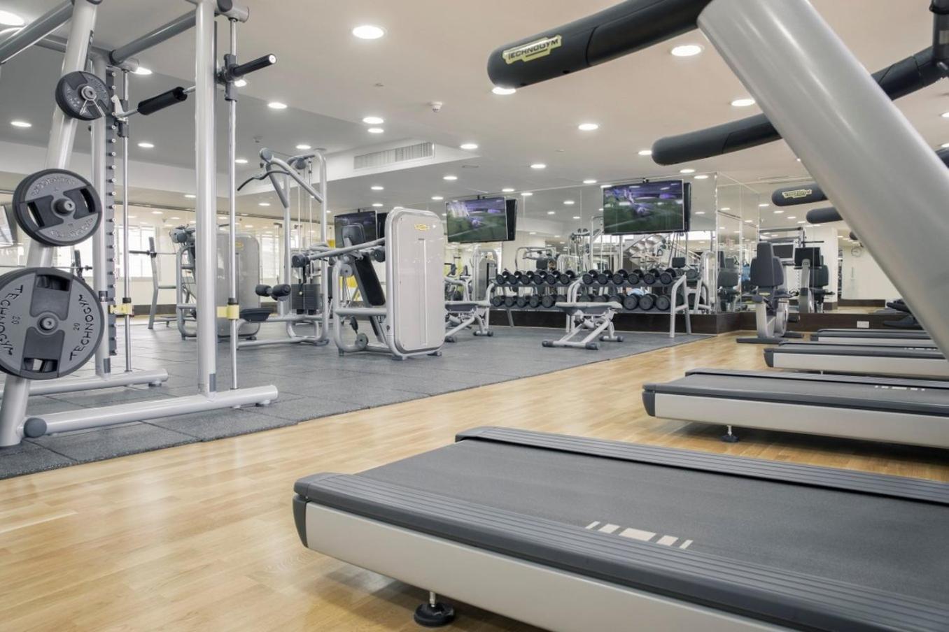 The Abdali Boulevard Hotel Амман Экстерьер фото A gym in a hotel