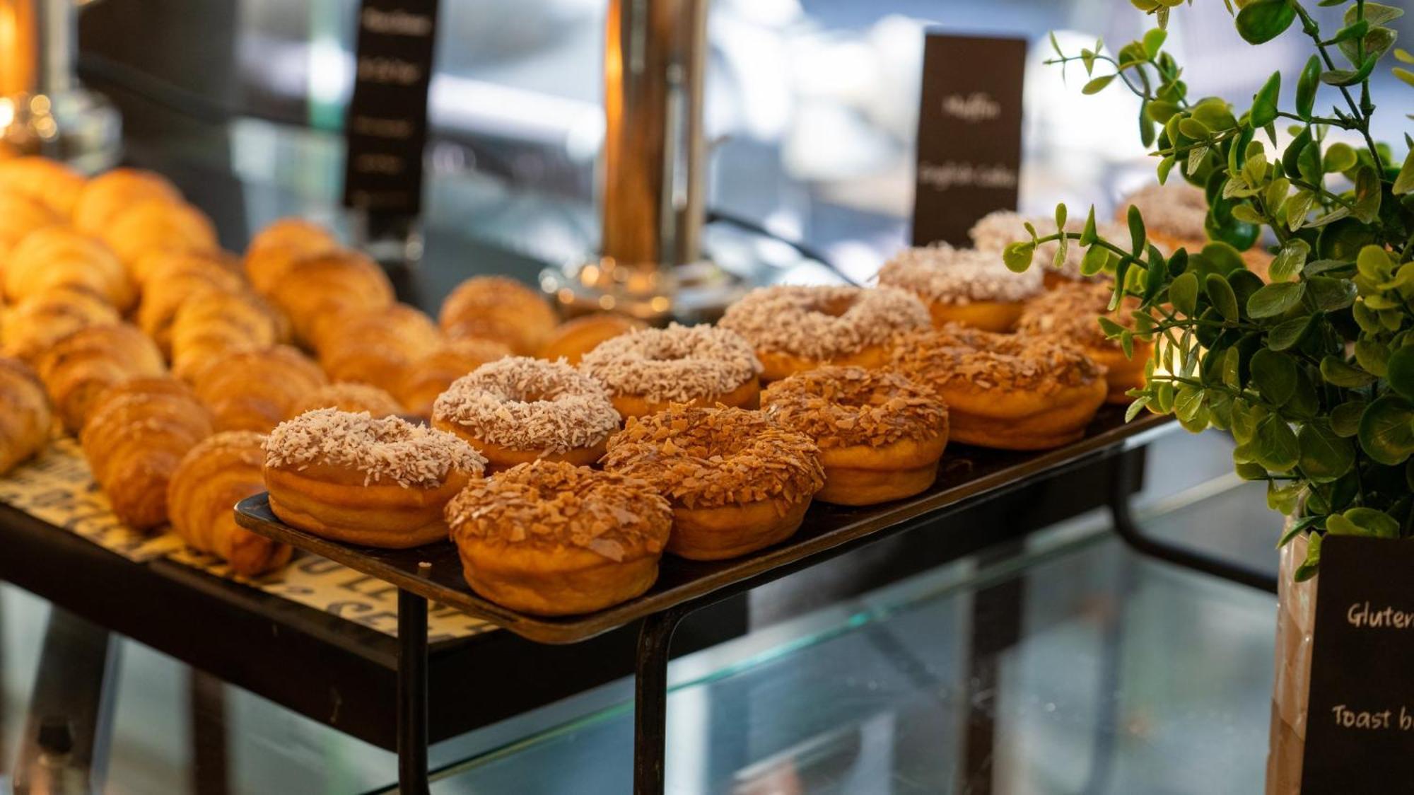 The Abdali Boulevard Hotel Амман Экстерьер фото Baked goods at a bakery